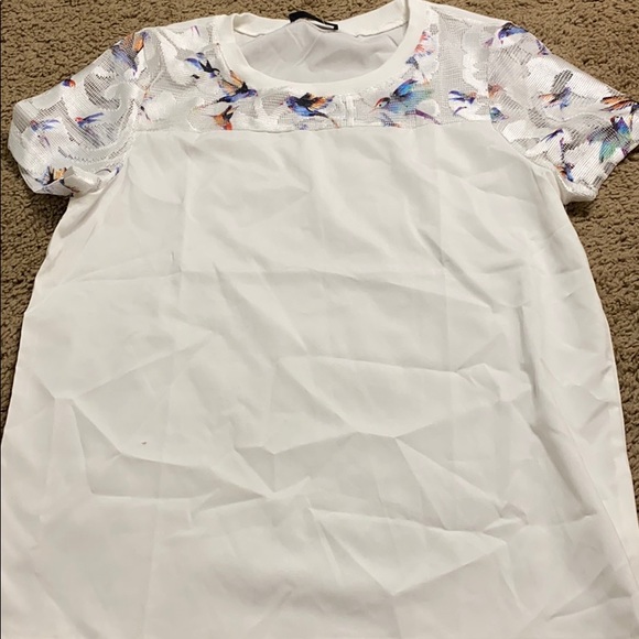white shirt - Picture 1 of 1